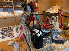 「春の一箱雪見展」